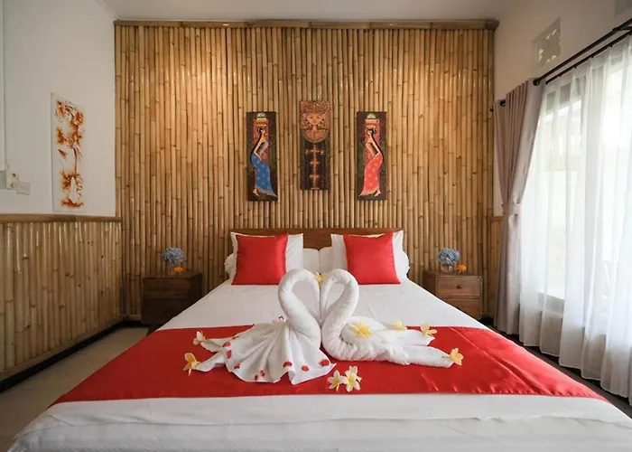 Tiga Naga 4*